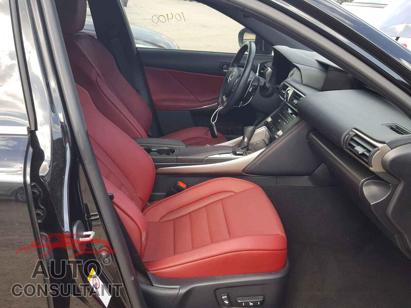LEXUS IS 2017 - JTHBE1D23H5030084