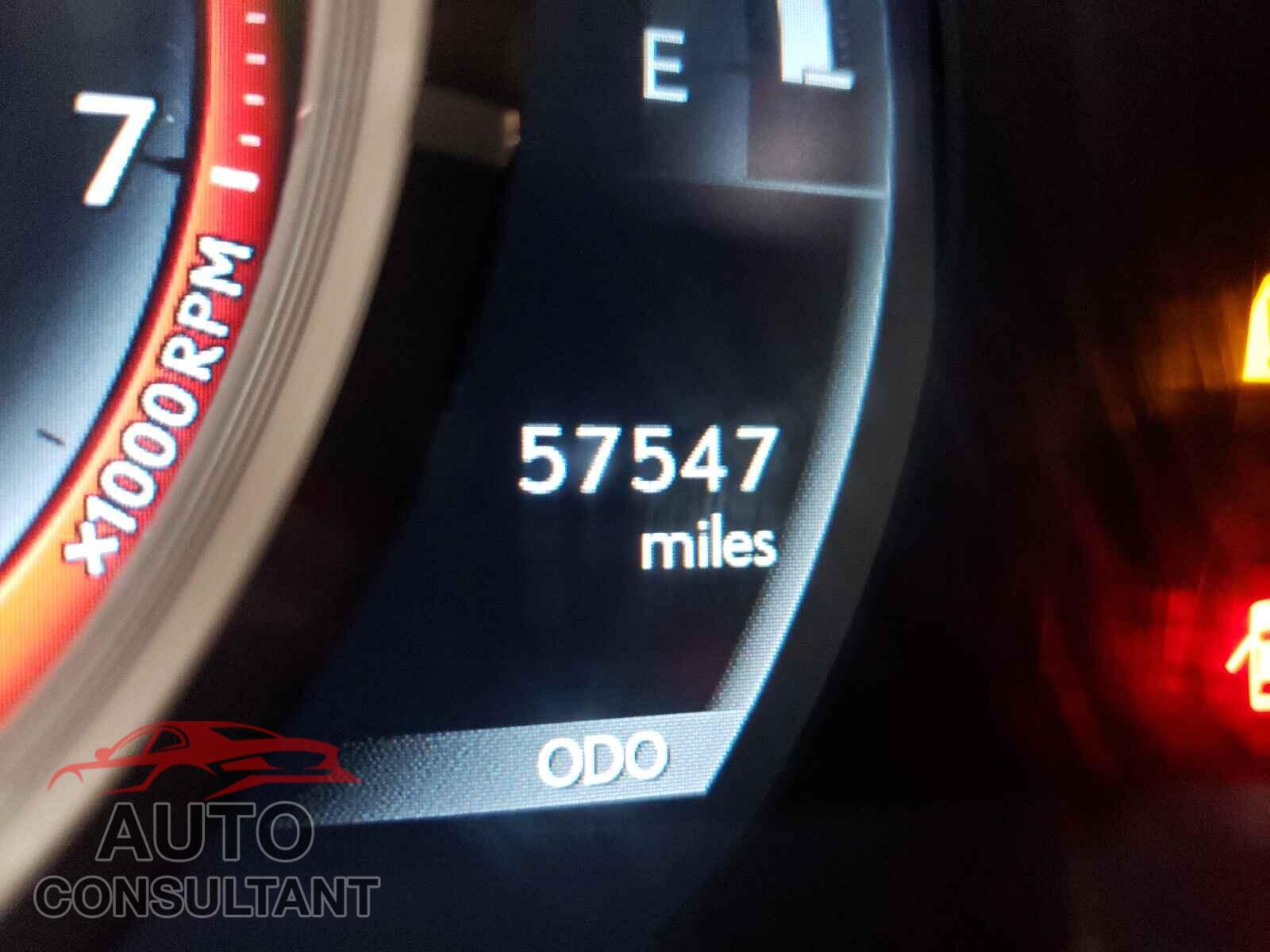 LEXUS IS 2016 - JTHBE1D22G5026218
