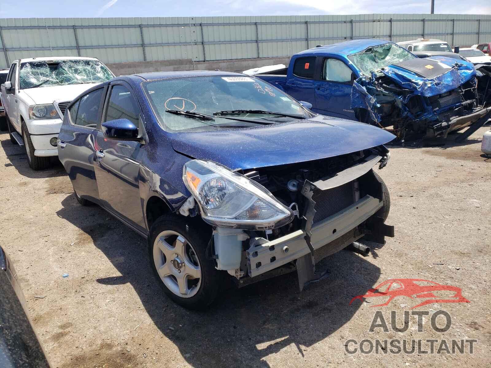 NISSAN VERSA 2018 - 3N1CN7AP5JL830211
