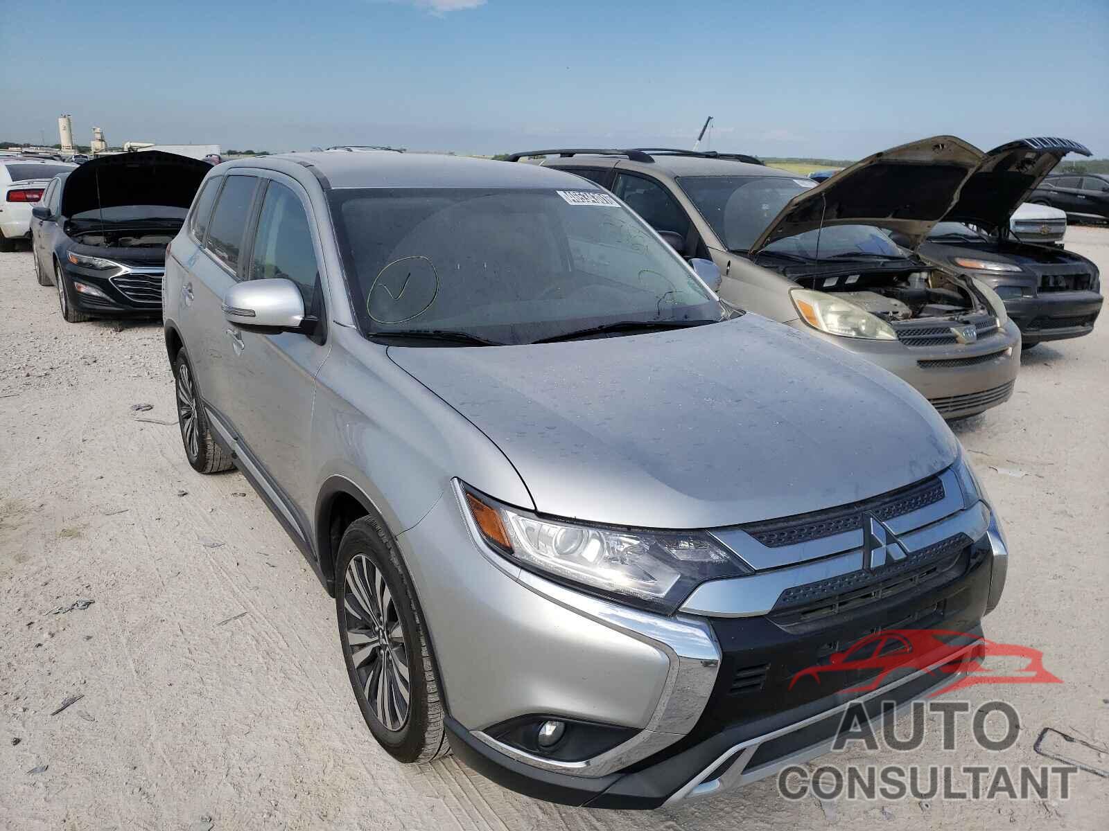 MITSUBISHI OUTLANDER 2019 - JA4AZ3A33KZ027254