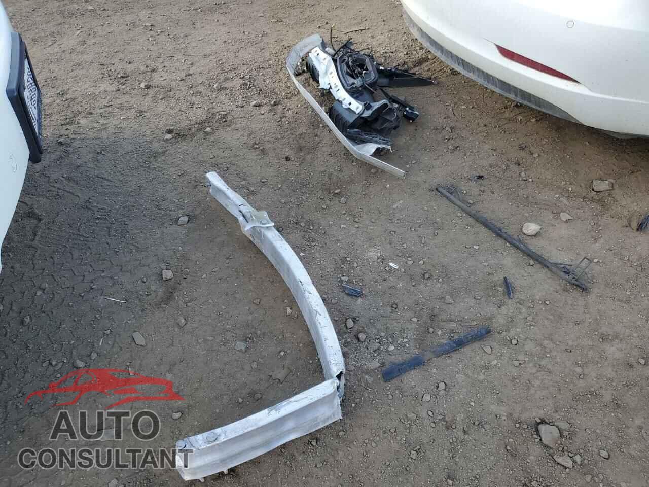 TESLA MODEL 3 2019 - 5YJ3E1EB3KF512077