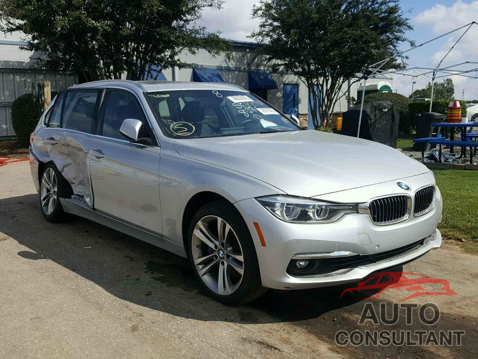 BMW 3 SERIES 2017 - WBA8K3C31HA022600