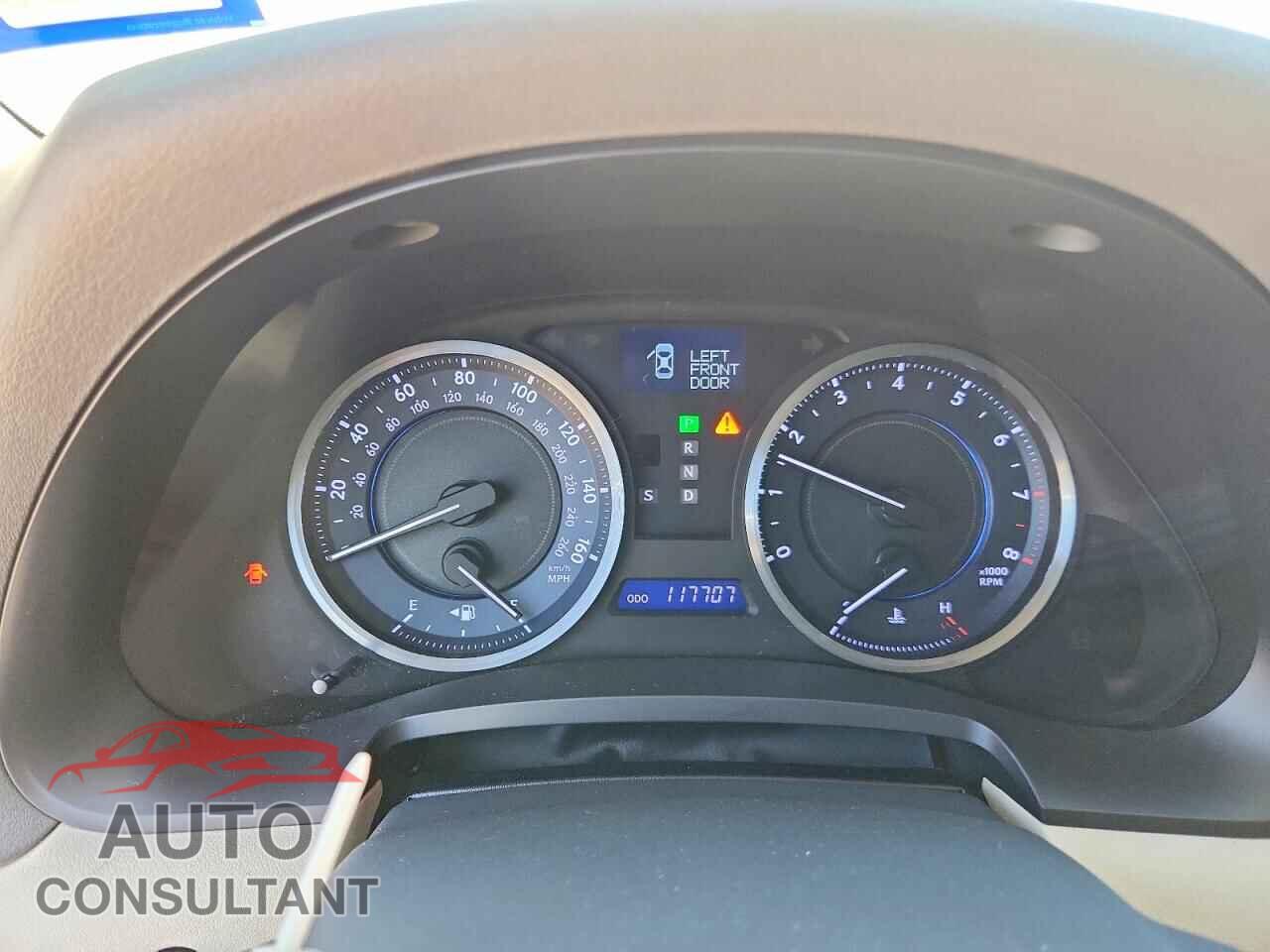 LEXUS IS 2012 - JTHBF5C20C5182015