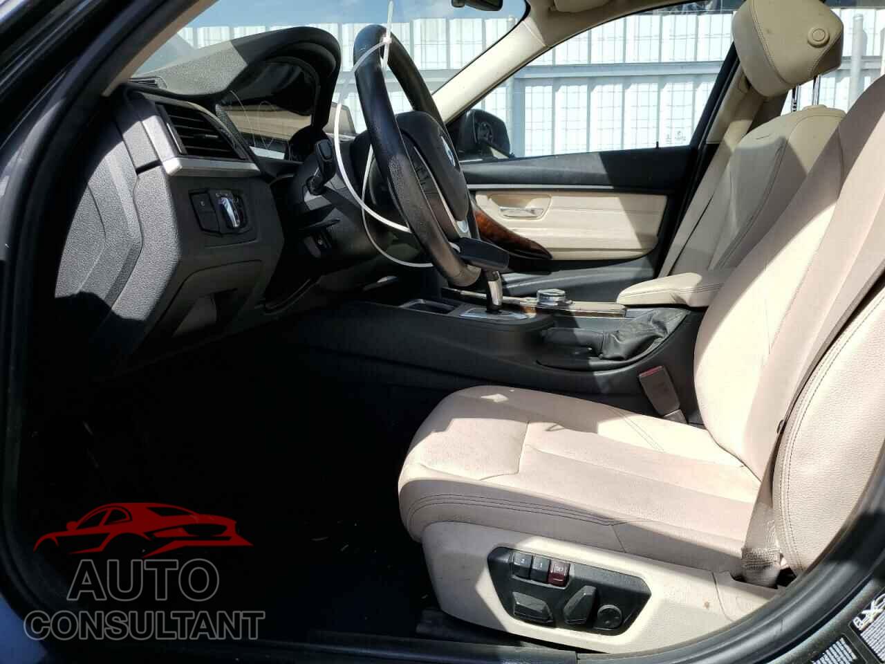 BMW 3 SERIES 2015 - WBA3B5C53FF961237