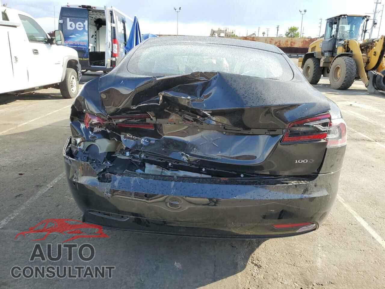TESLA MODEL S 2018 - 5YJSA1E23JF286600