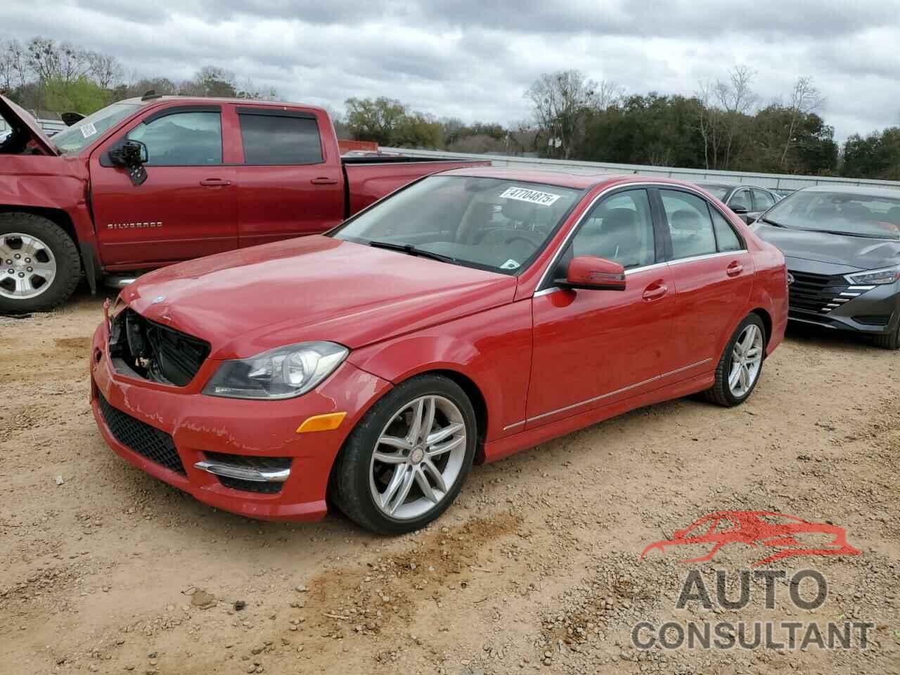 MERCEDES-BENZ C-CLASS 2013 - WDDGF4HB1DR275426