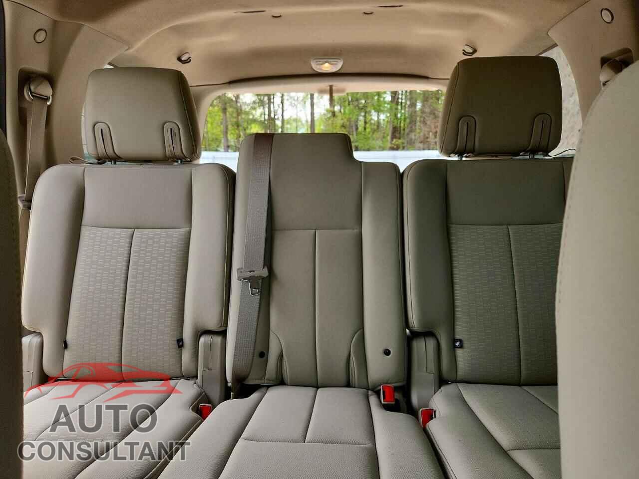 FORD EXPEDITION 2010 - 1FMJU1F52AEB57479