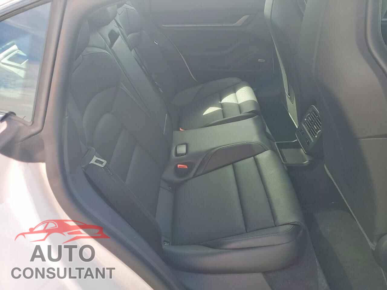 PORSCHE TAYCAN 2025 - WP0AA2Y15SSA09474