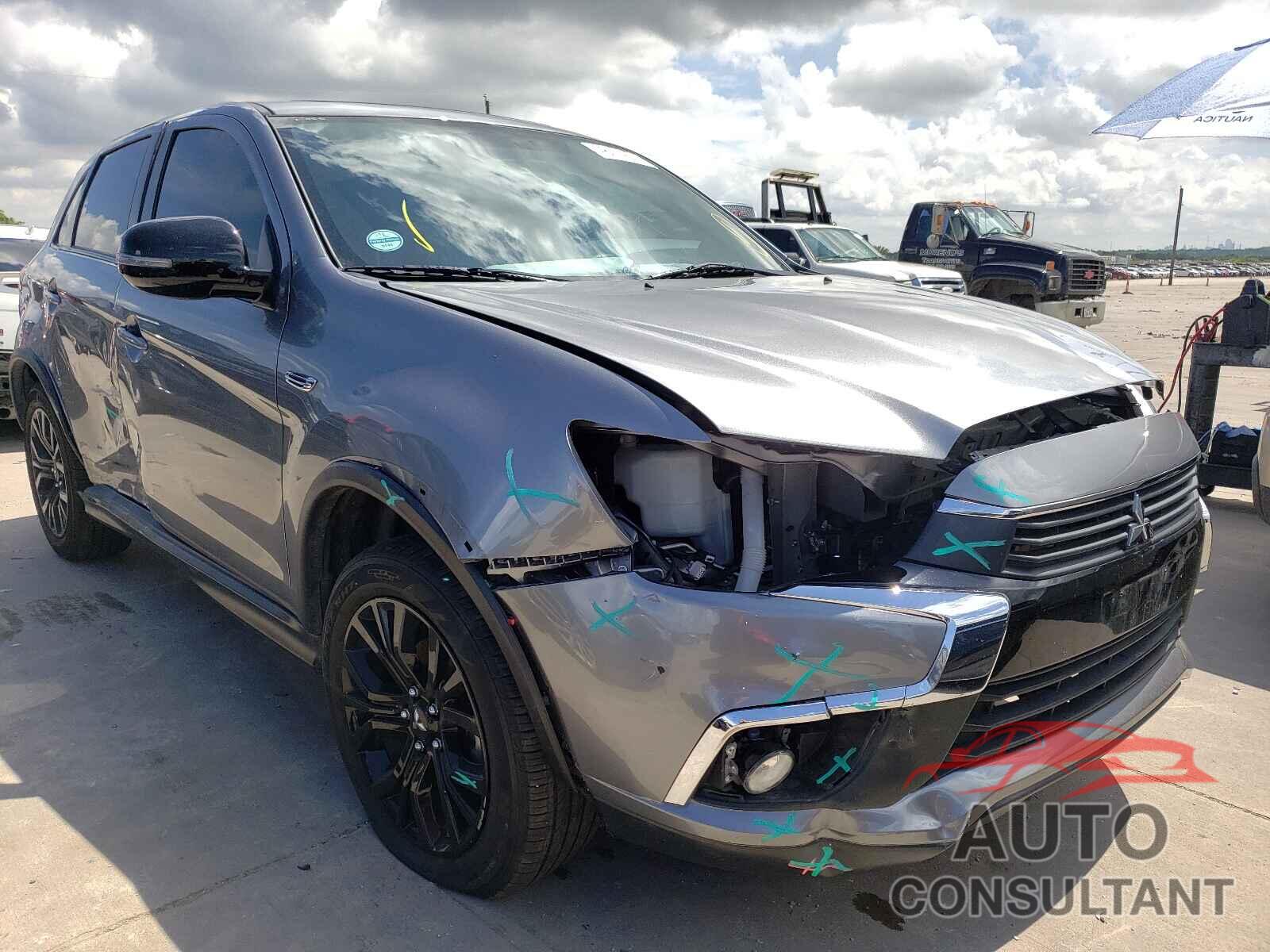 MITSUBISHI OUTLANDER 2017 - JA4AP3AU1HZ056145