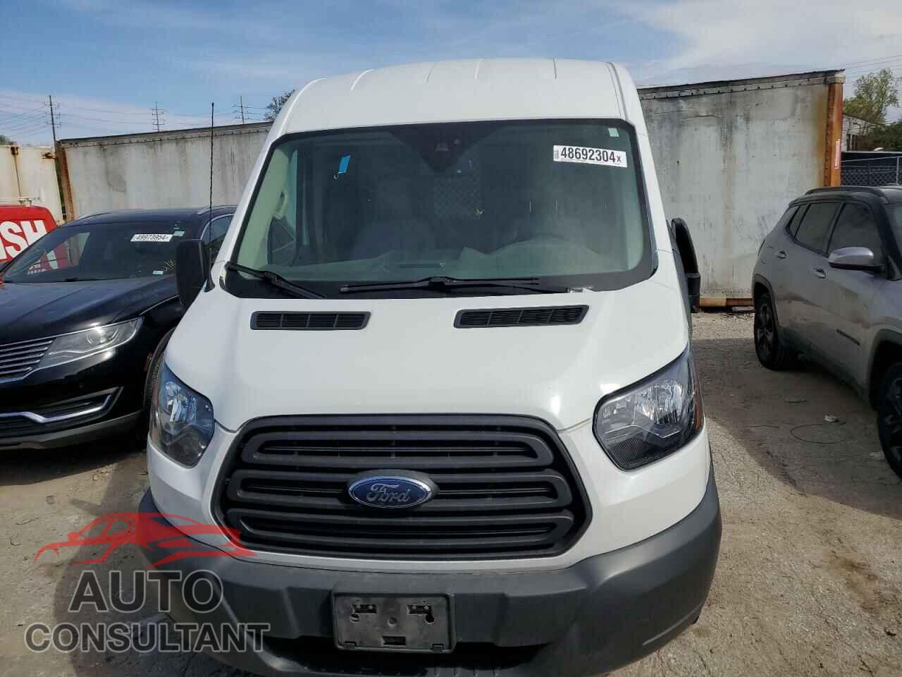 FORD TRANSIT 2017 - 1FTYR2DM6HKA02191
