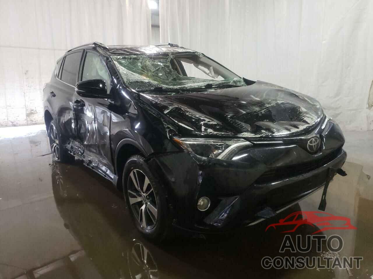 TOYOTA RAV4 2018 - 2T3RFREV3JW811416