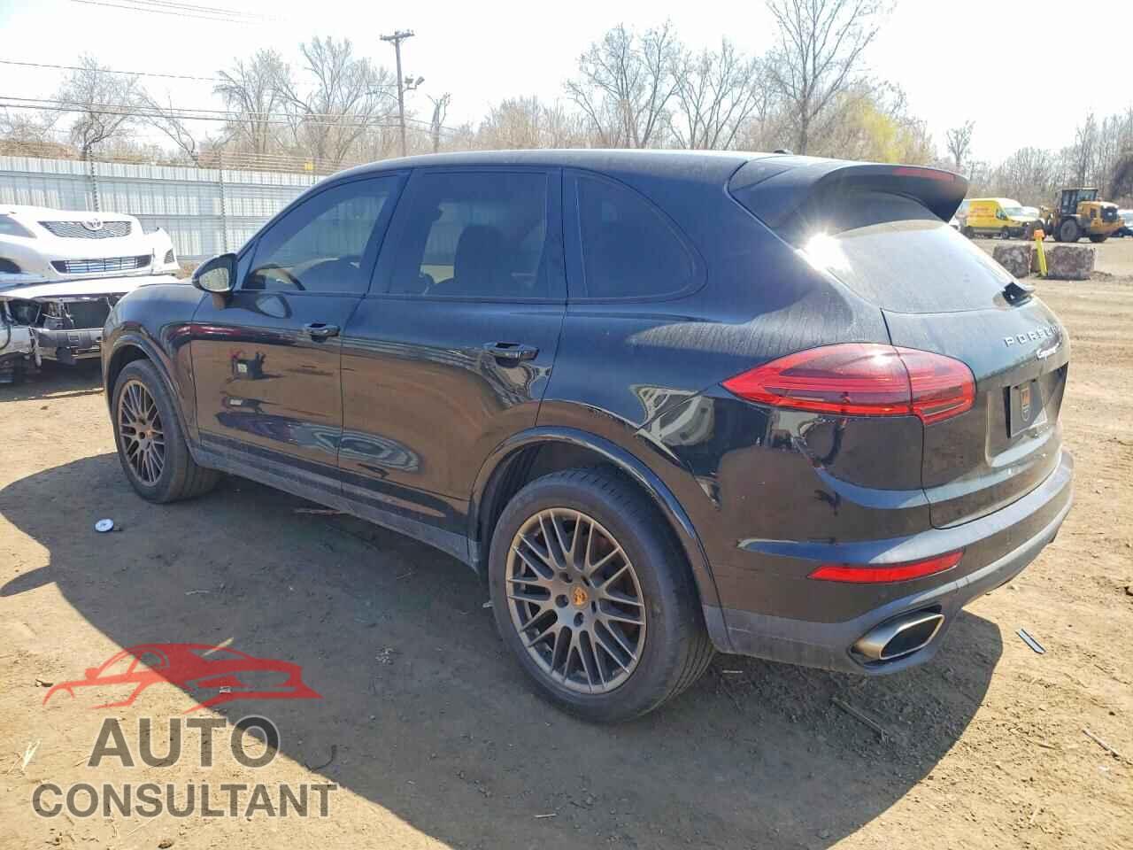 PORSCHE CAYENNE 2017 - WP1AA2A21HKA85796