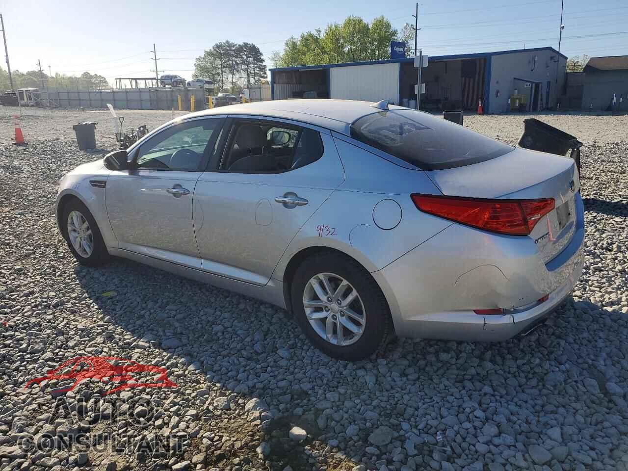 KIA OPTIMA 2013 - KNAGM4A75D5355175