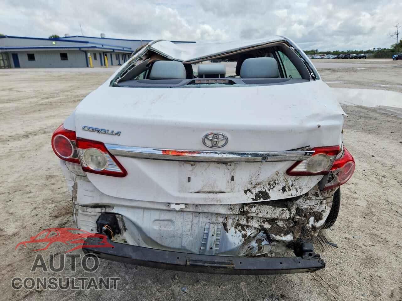 TOYOTA COROLLA 2013 - 2T1BU4EEXDC106864
