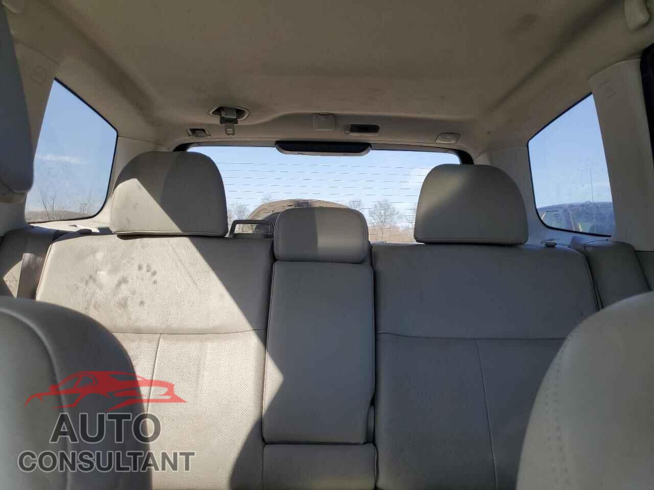SUBARU FORESTER 2011 - JF2SHAEC0BH776158