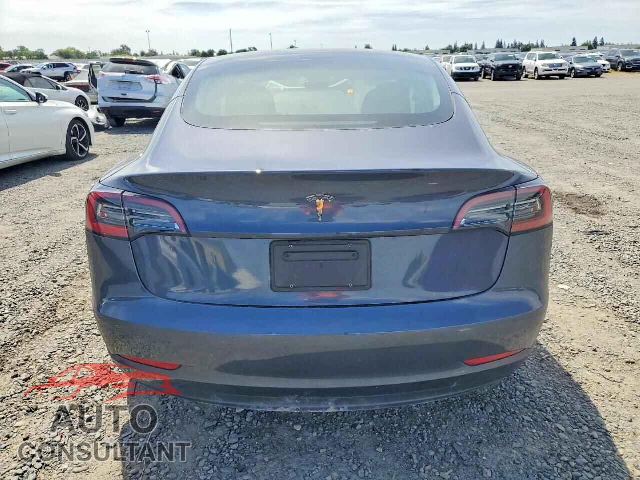 TESLA MODEL 3 2023 - 5YJ3E1EA9PF590524