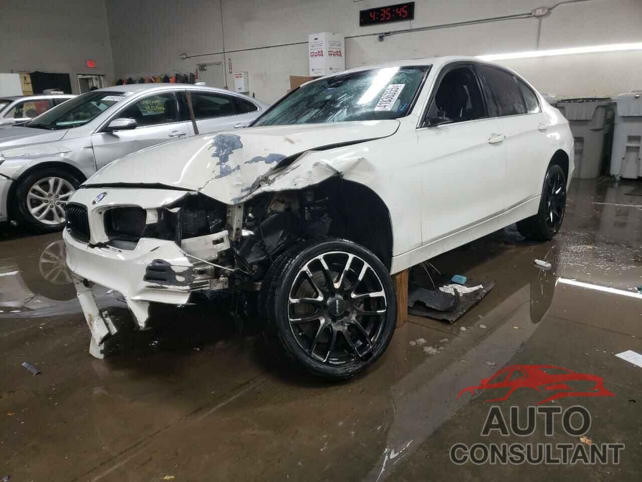 BMW 3 SERIES 2015 - WBA3B9G59FNR94525