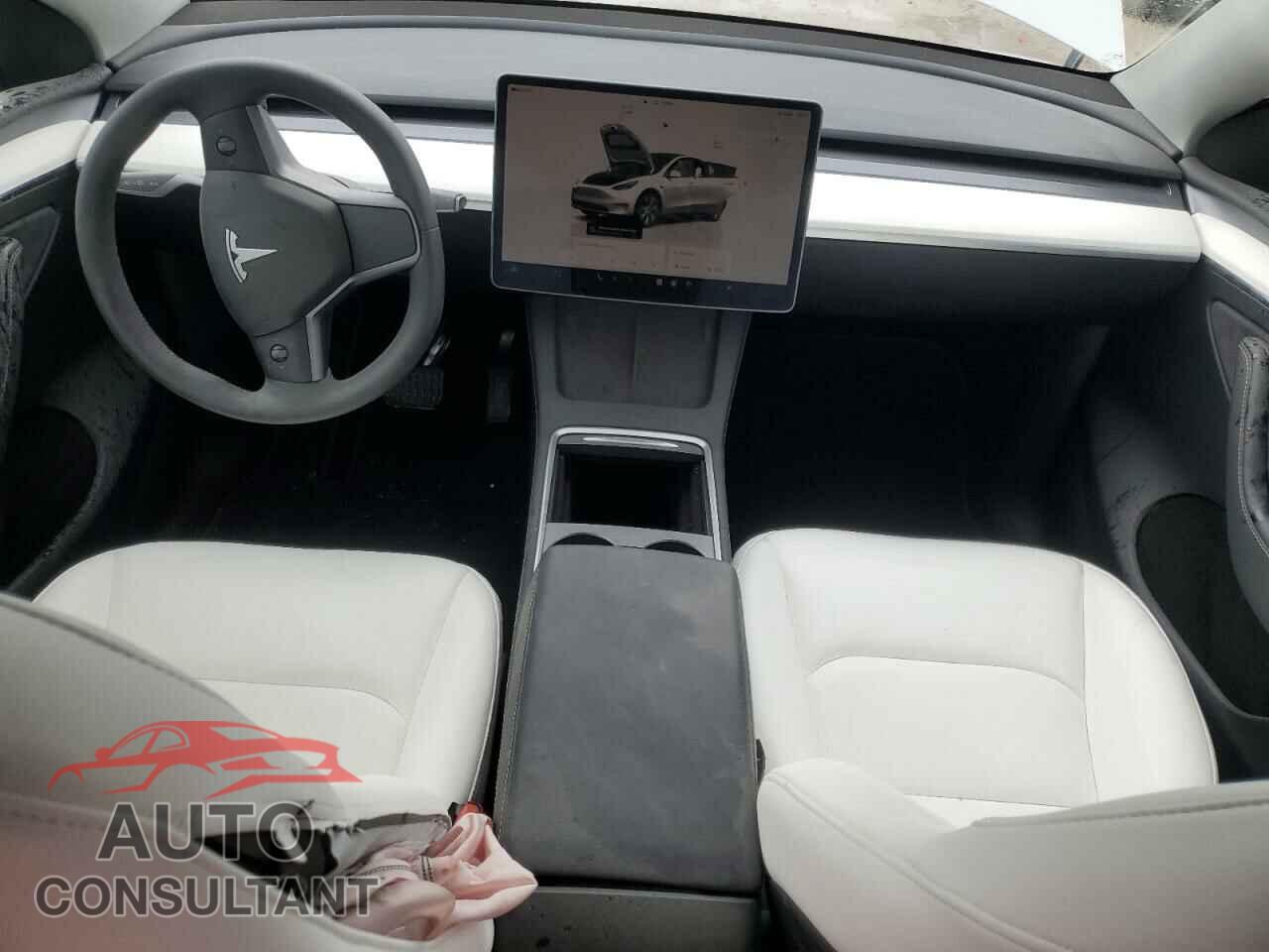 TESLA MODEL Y 2024 - 7SAYGDED1RF095042
