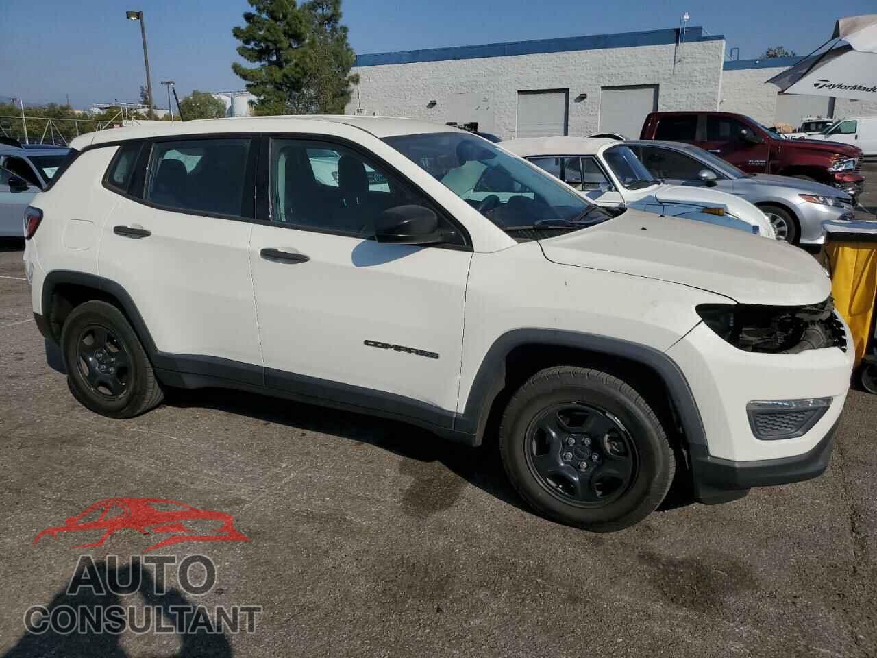 JEEP COMPASS 2018 - 3C4NJCAB7JT368894