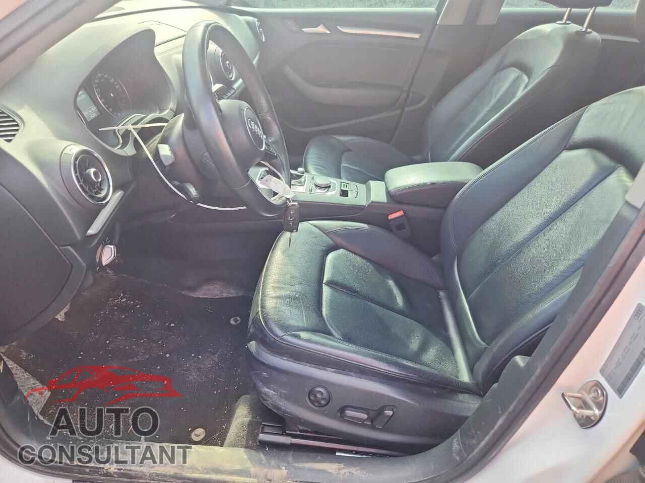 AUDI A3 2017 - WAUAUGFF2H1043643