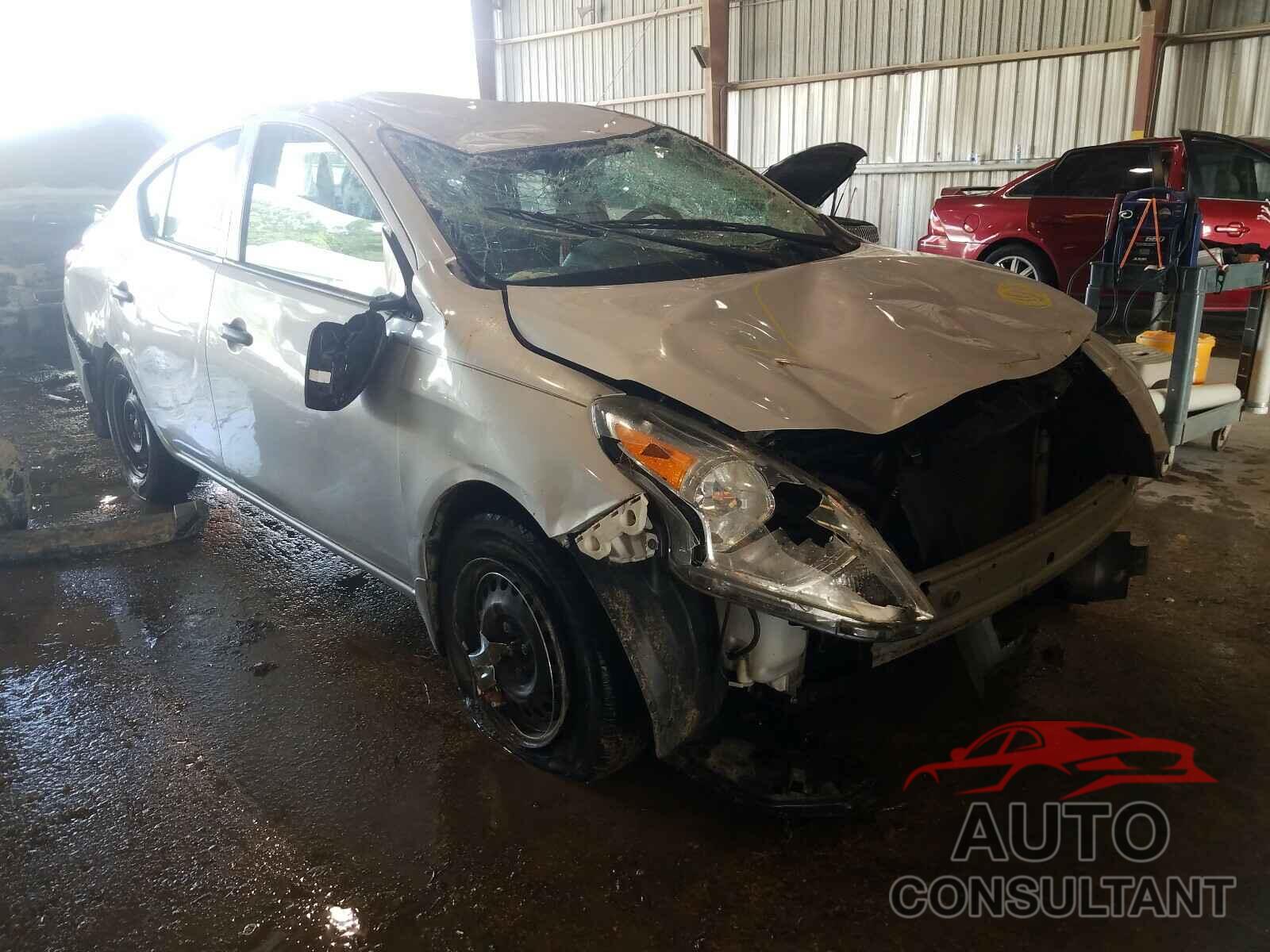 NISSAN VERSA 2016 - 3N1CN7AP7GL876017