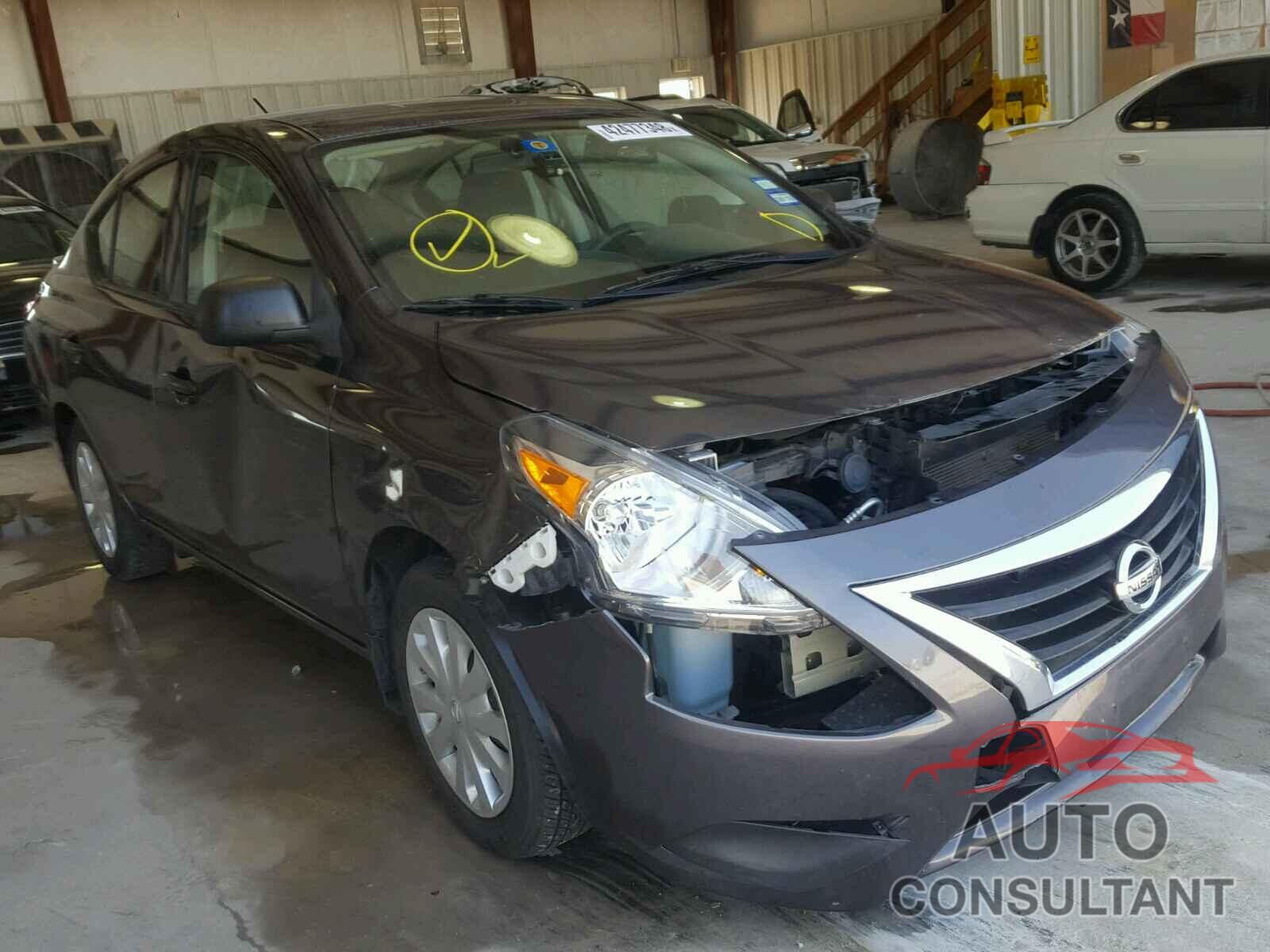 NISSAN VERSA 2015 - 3N1CN7AP1FL949882