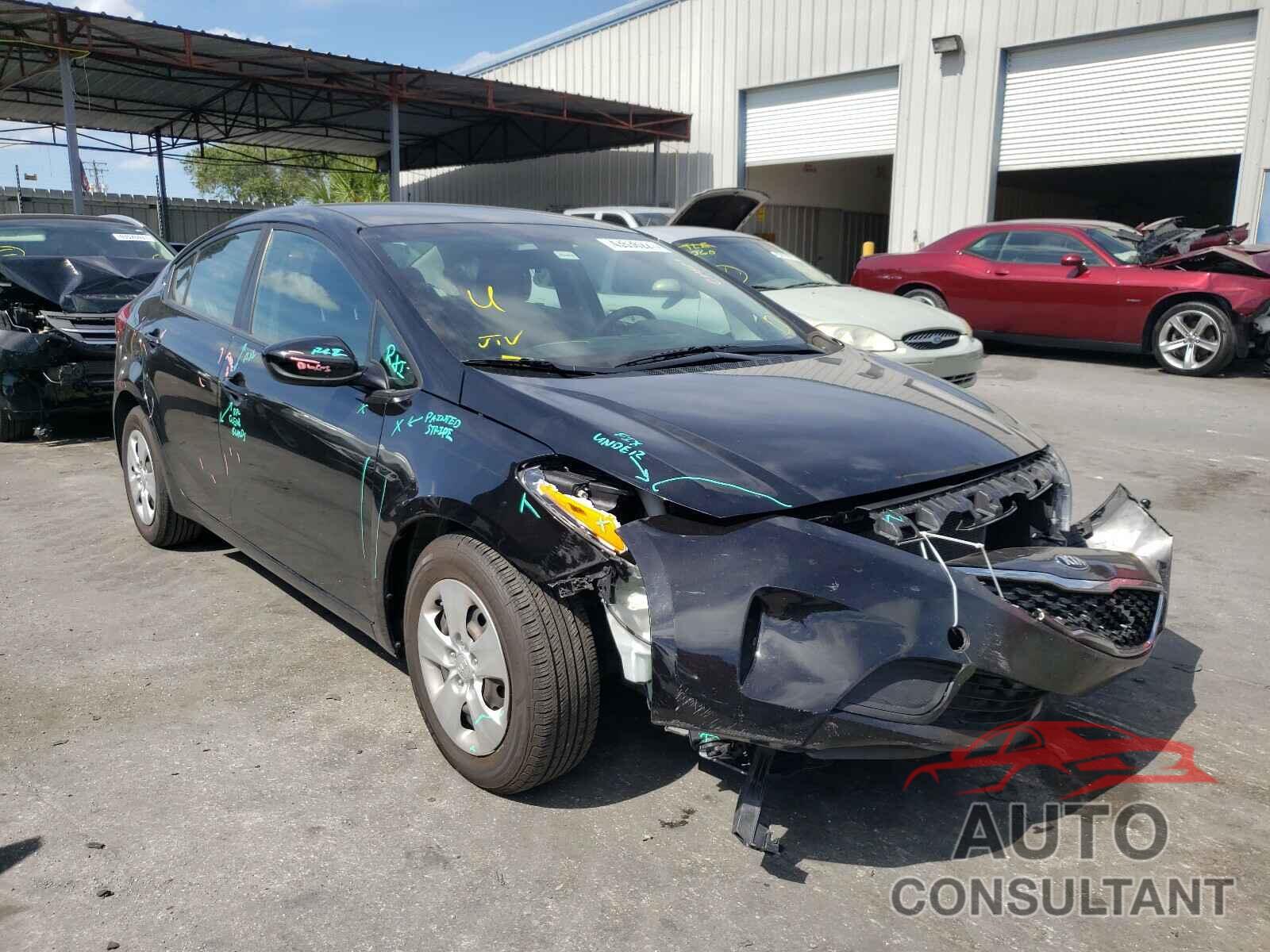 KIA FORTE 2018 - 3KPFK4A77JE284369
