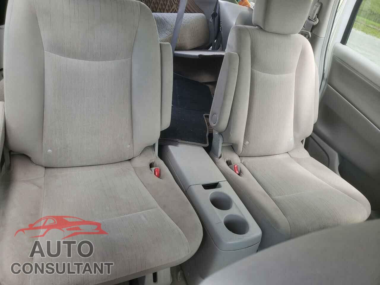 NISSAN QUEST 2017 - JN8AE2KP5H9167686