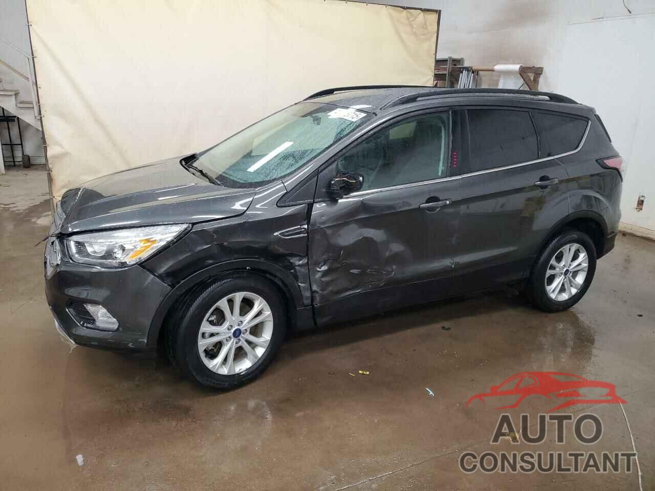 FORD ESCAPE 2017 - 1FMCU9G9XHUE25901
