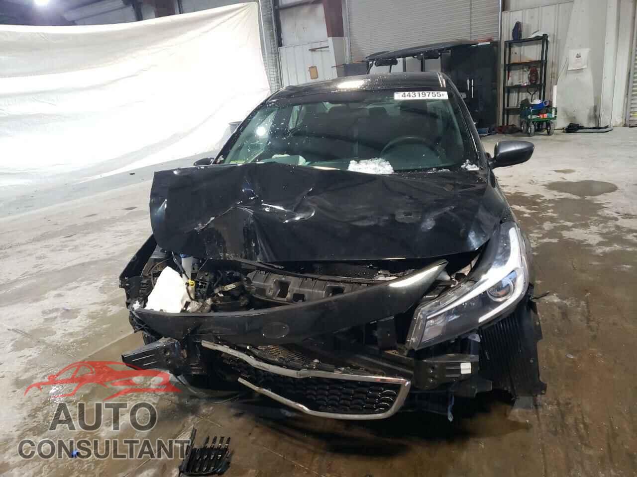 KIA FORTE 2017 - 3KPFK4A72HE088429
