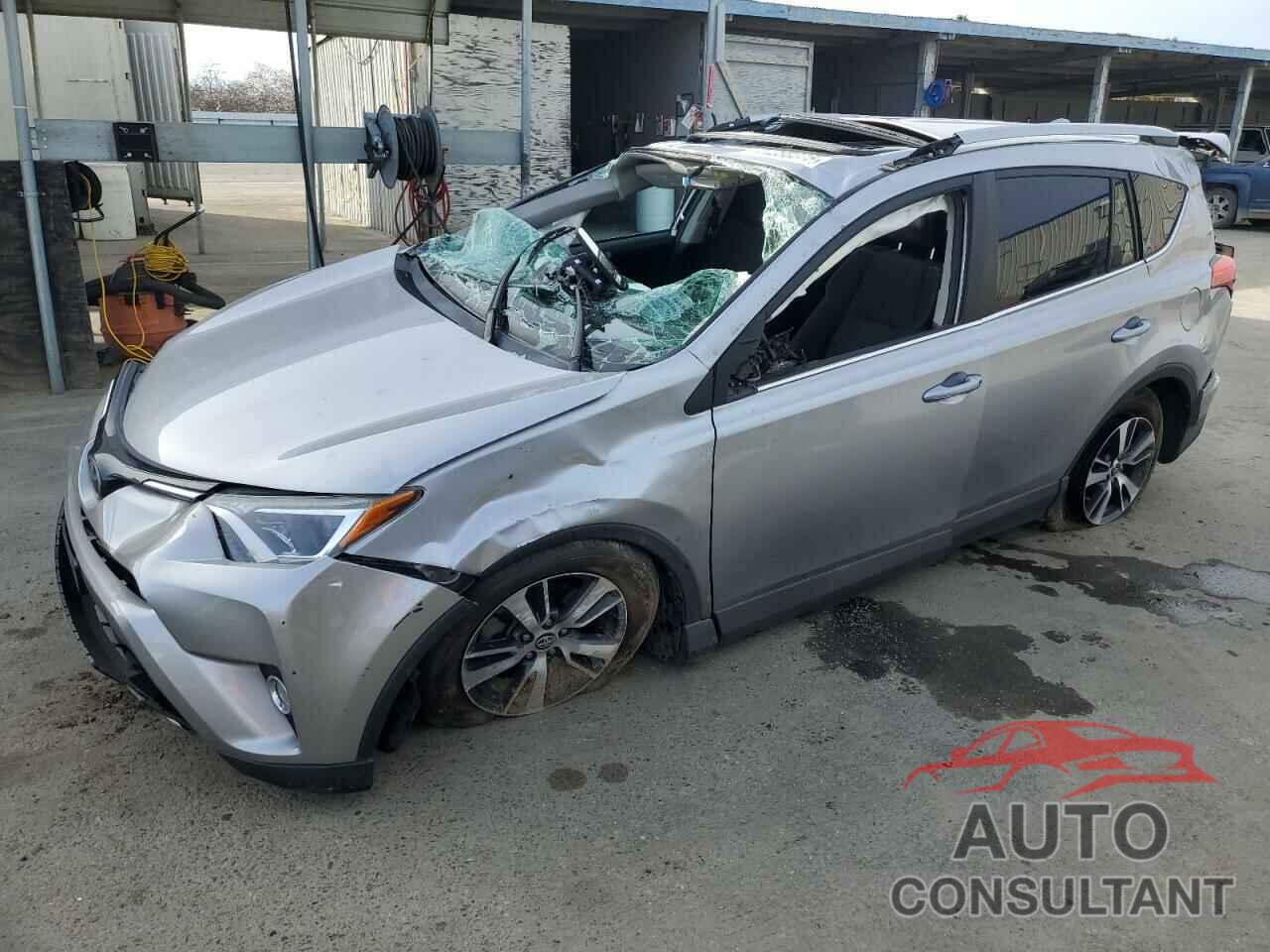 TOYOTA RAV4 2018 - 2T3RFREV1JW807087