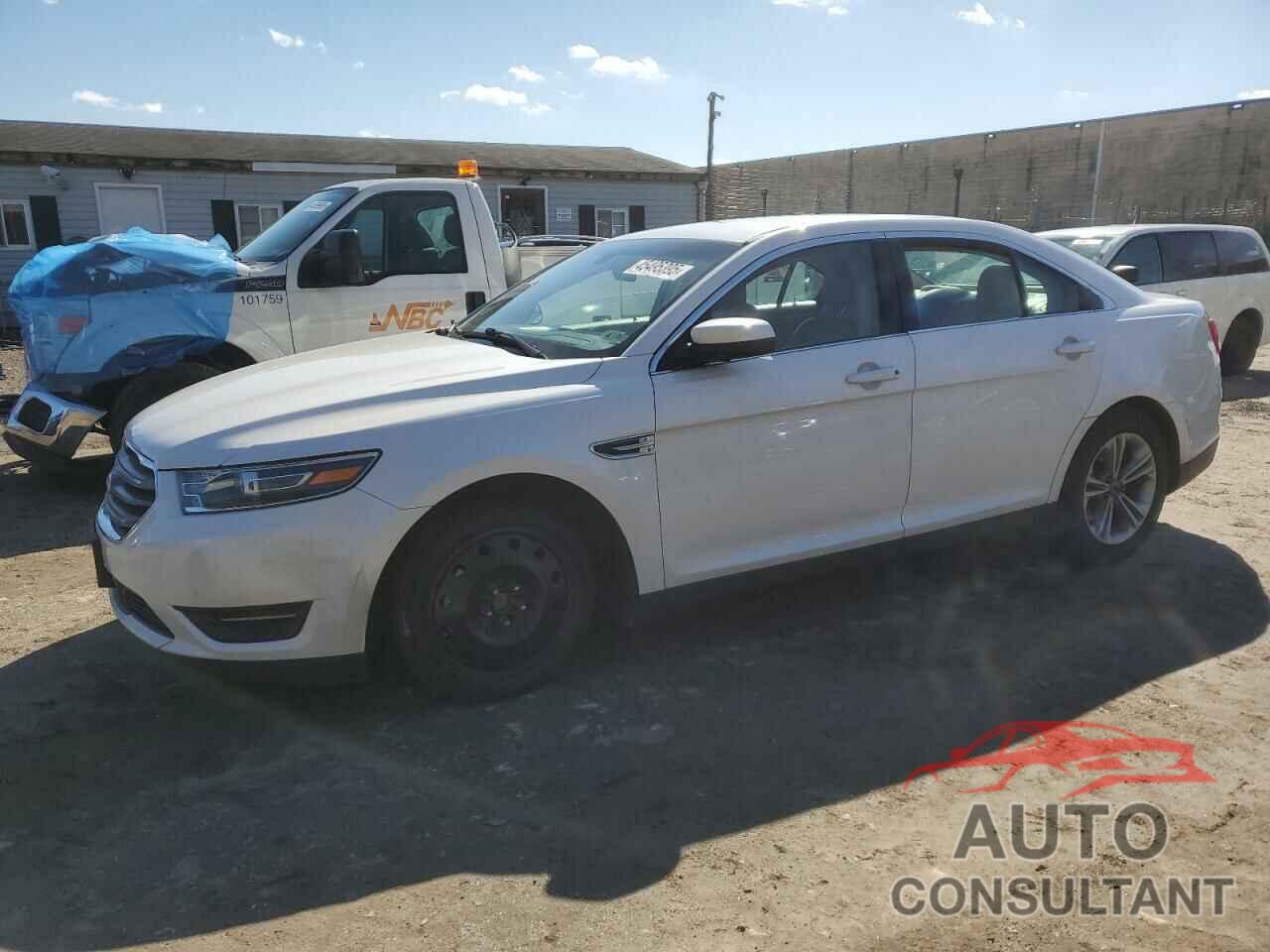 FORD TAURUS 2018 - 1FAHP2H86JG111137
