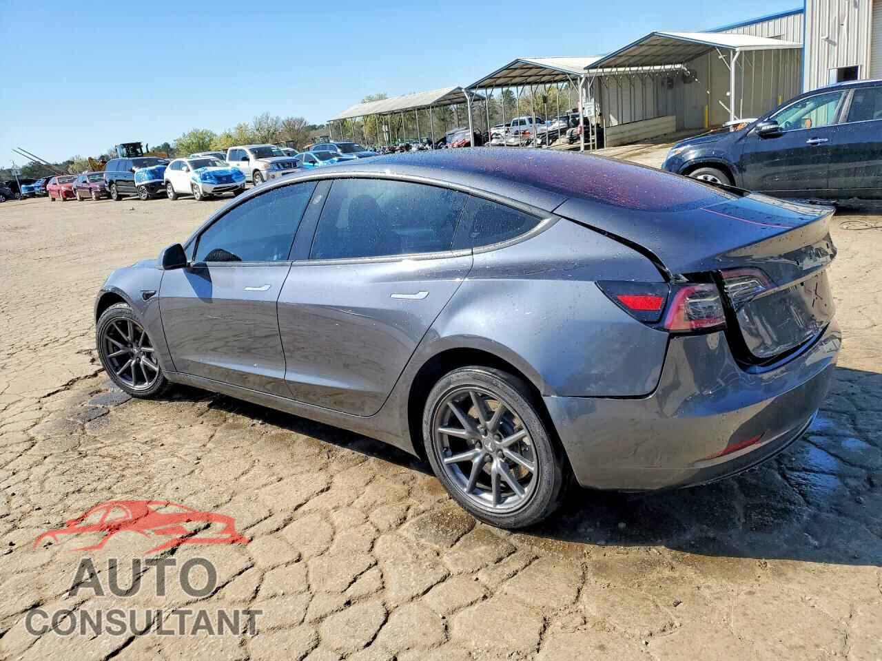 TESLA MODEL 3 2018 - 5YJ3E1EA1JF005099