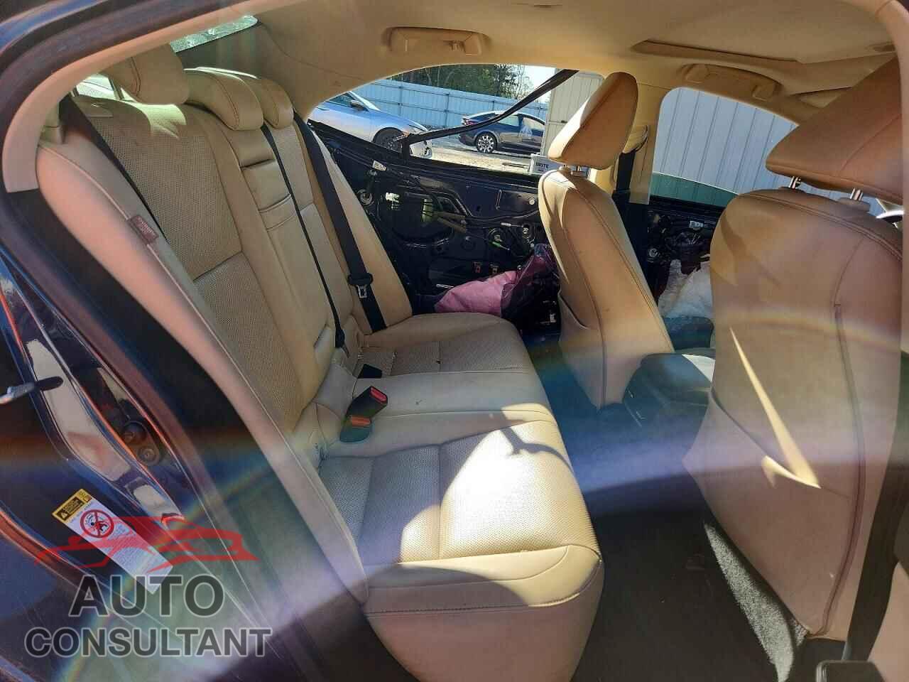 LEXUS IS 2015 - JTHBF1D28F5054522