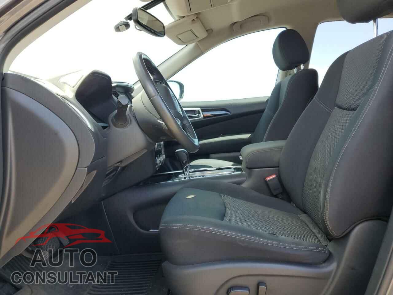 NISSAN PATHFINDER 2017 - 5N1DR2MN2HC698643