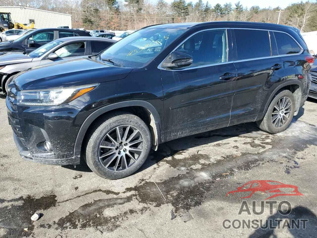 TOYOTA HIGHLANDER 2018 - 5TDJZRFH7JS814589