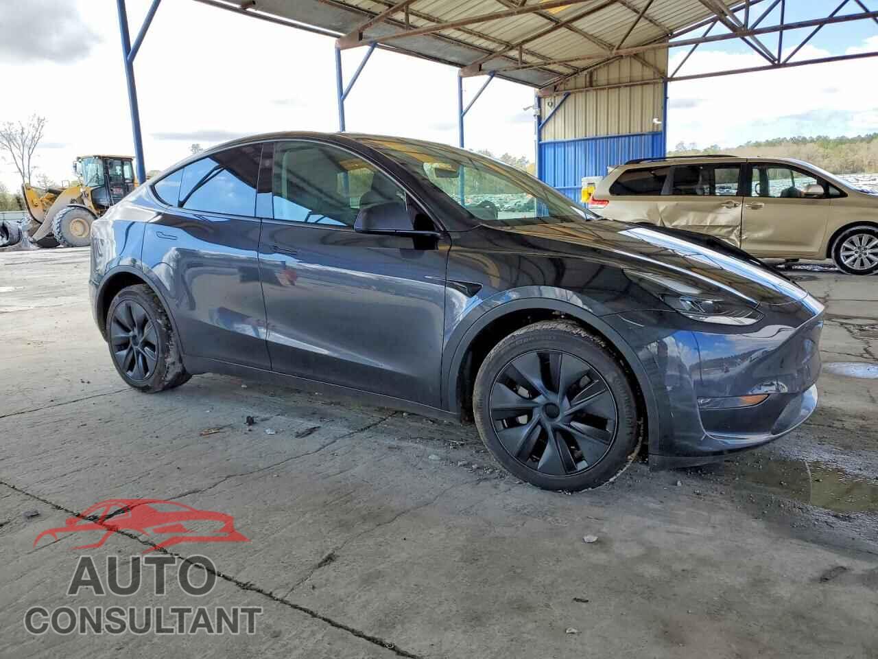 TESLA MODEL Y 2024 - 7SAYGDEE9RA324282