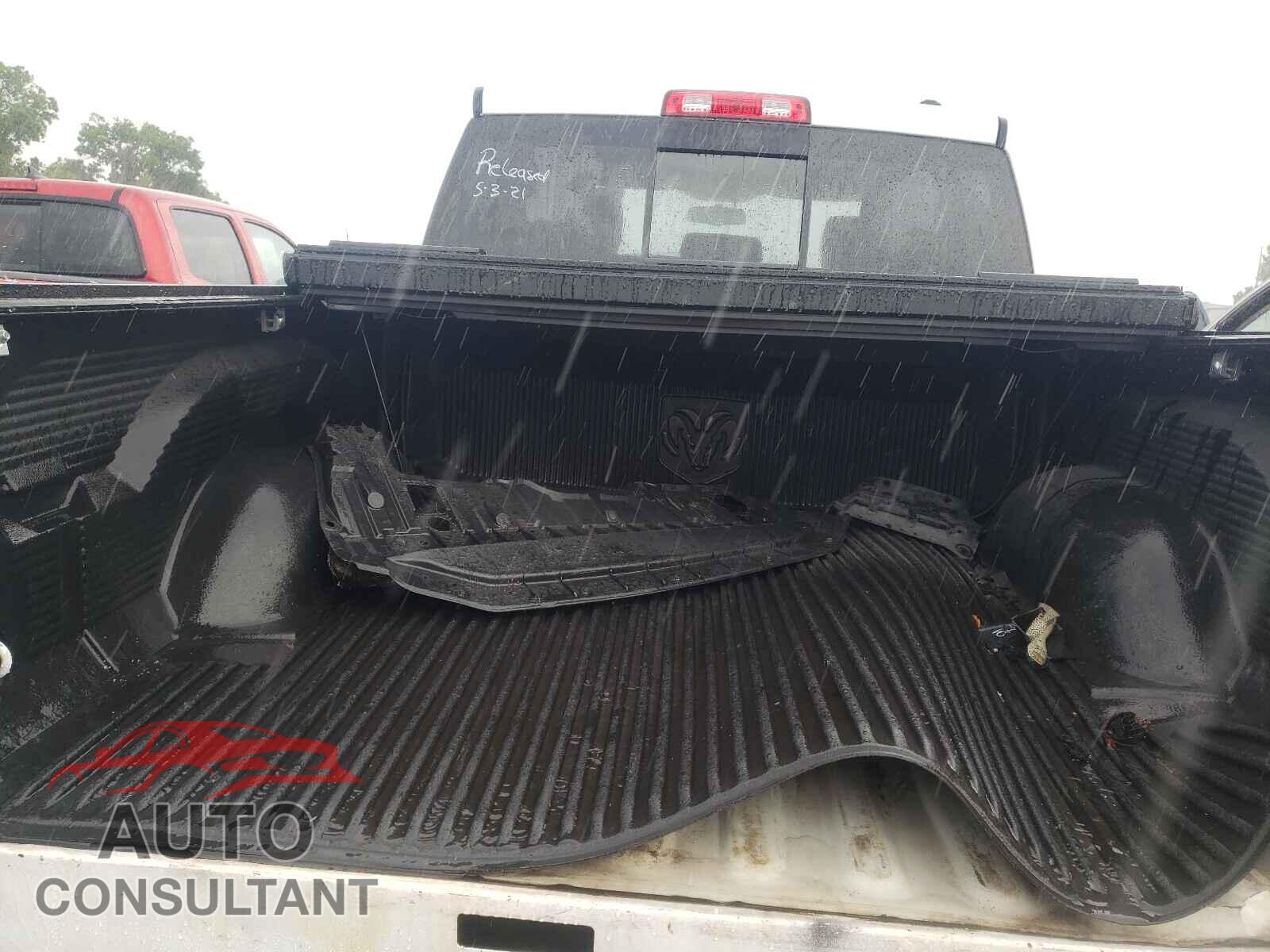 DODGE RAM 1500 2017 - 1C6RD6MT8CS281211
