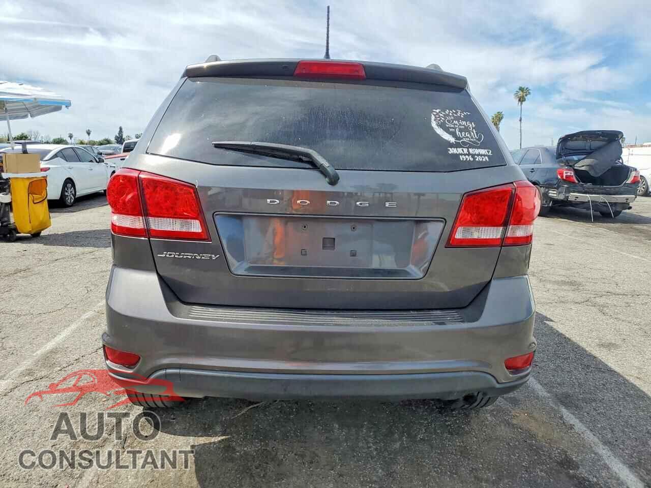 DODGE JOURNEY 2017 - 3C4PDCBB5HT562526