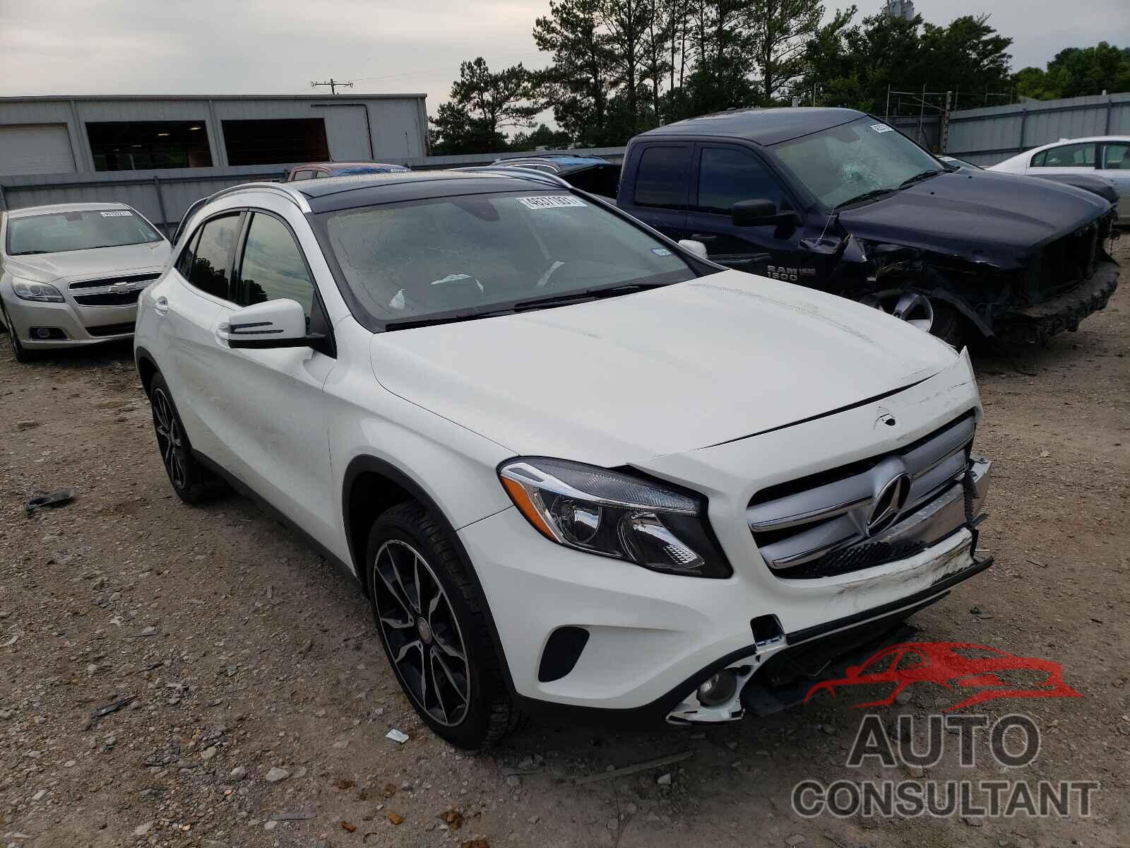 MERCEDES-BENZ GLA-CLASS 2016 - WDCTG4EB3GJ223321