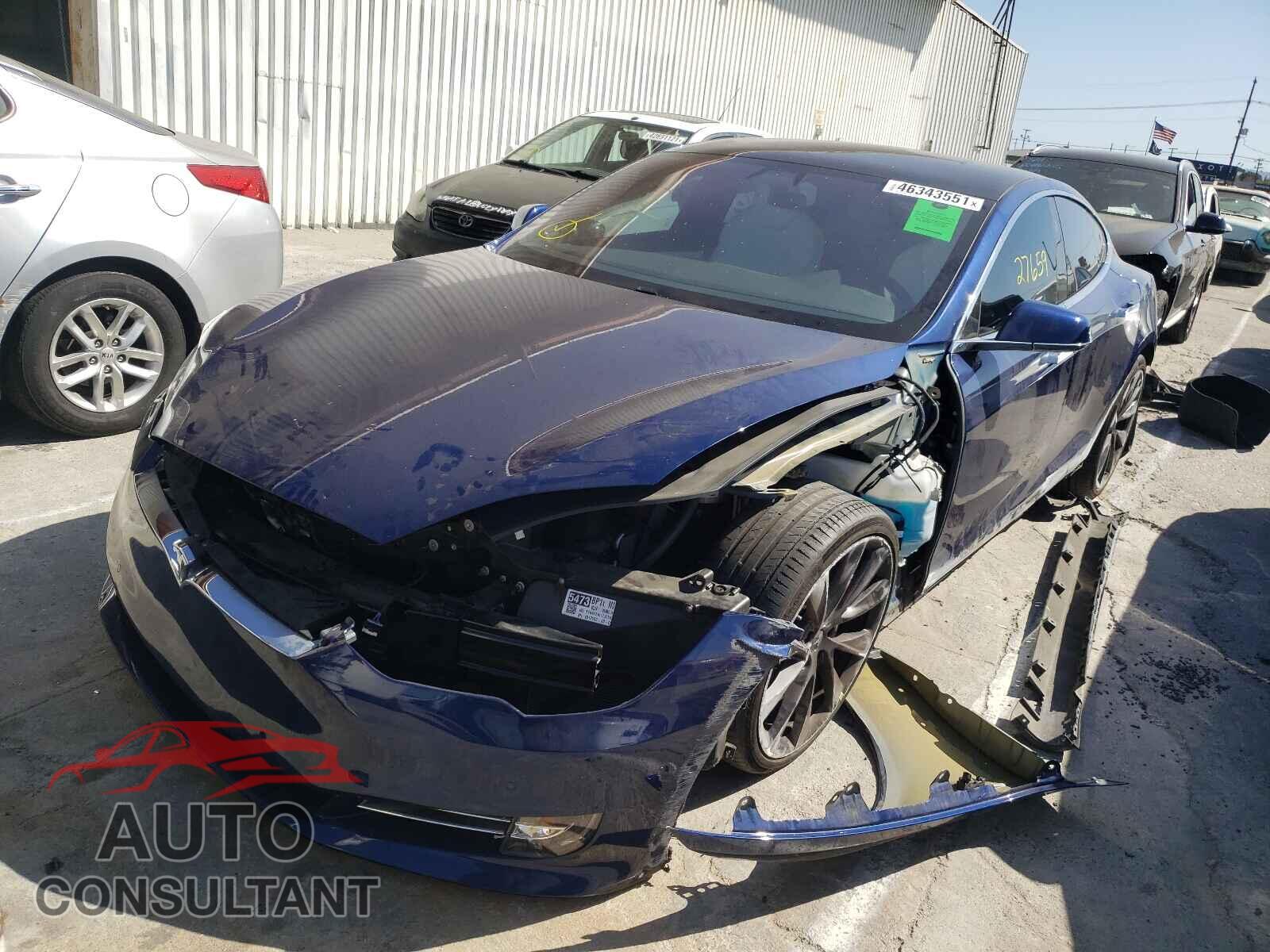TESLA MODEL S 2019 - 5YJSA1E2XKF302180
