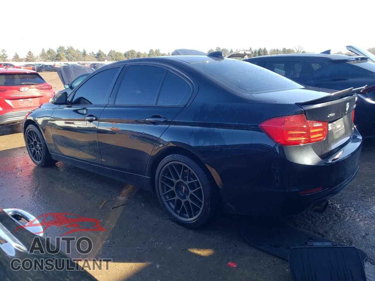 BMW 3 SERIES 2013 - WBA3B5G56DNP40468