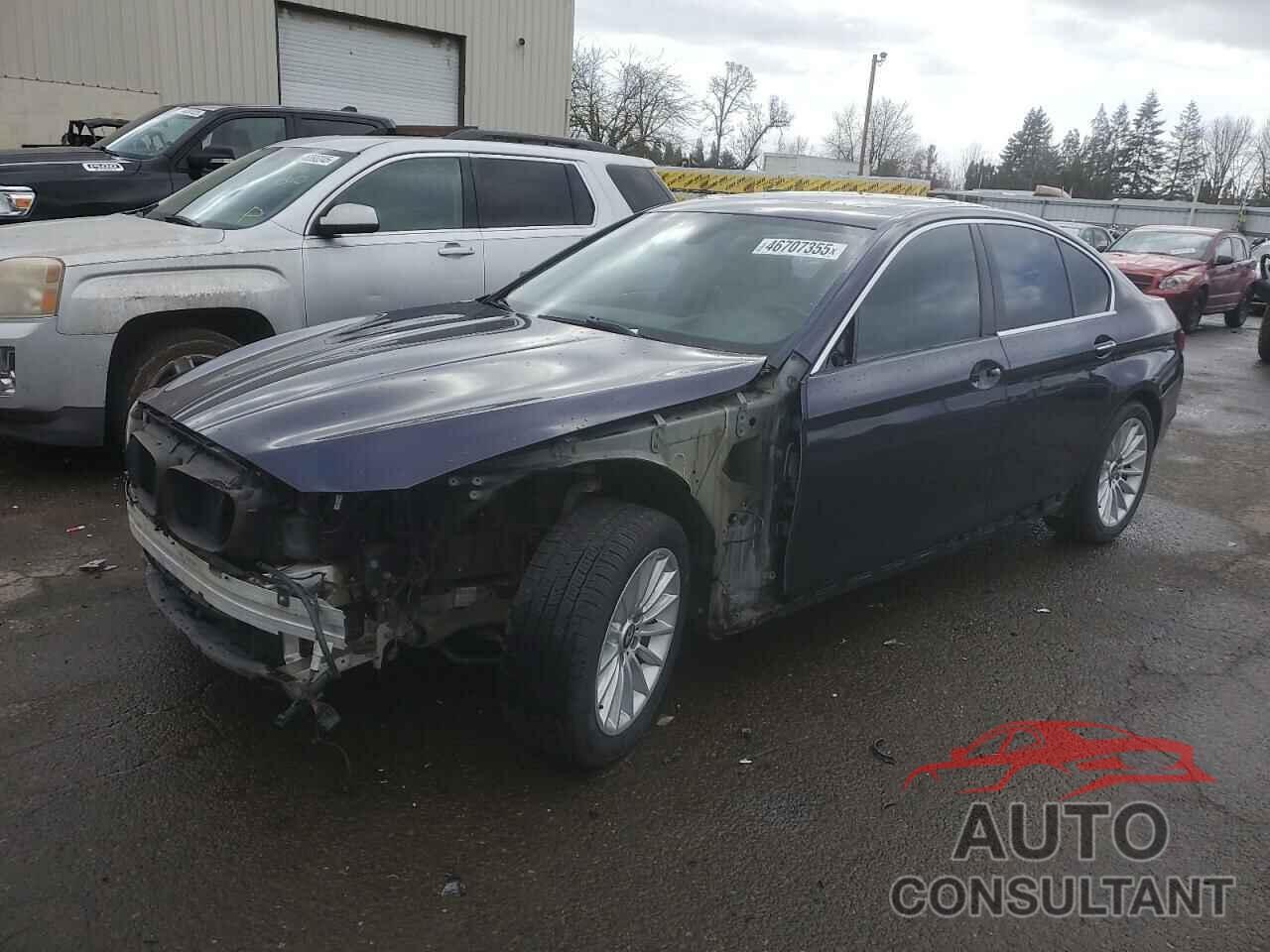 BMW 5 SERIES 2013 - WBAFR7C5XDC820006