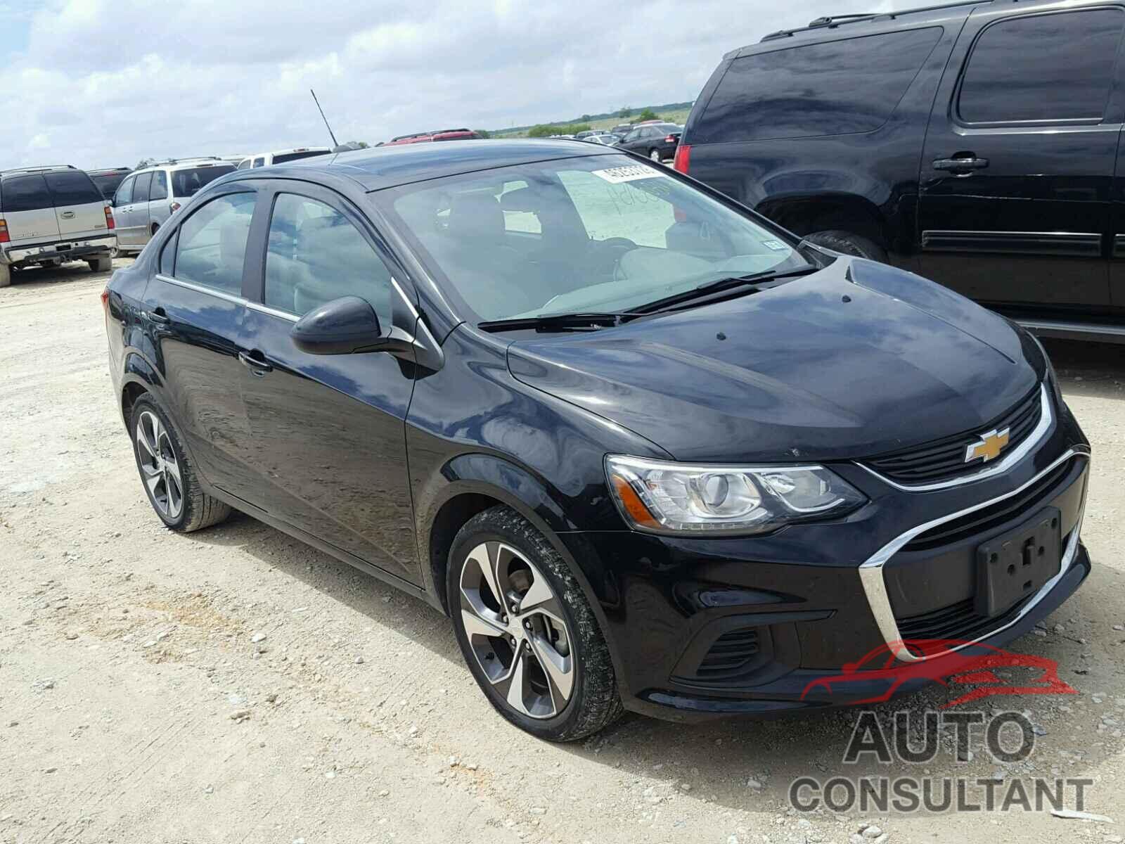 CHEVROLET SONIC 2017 - 1G1JF5SB7H4108112