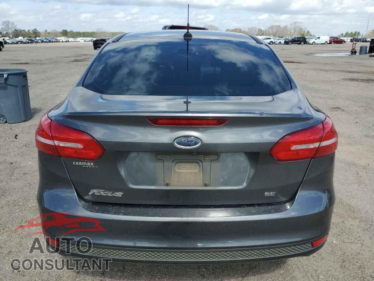 FORD FOCUS 2017 - 1FADP3F28HL208537