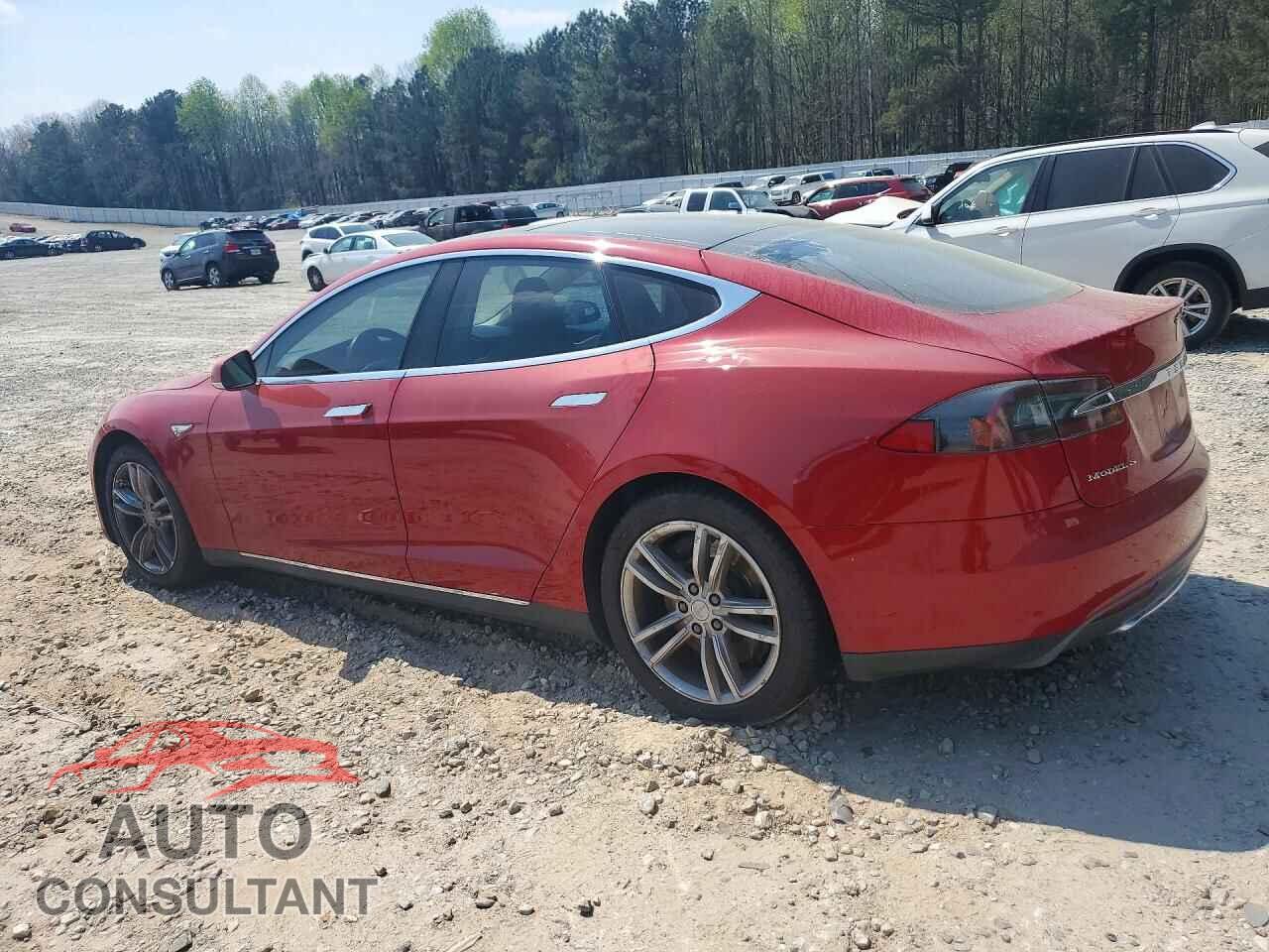 TESLA MODEL S 2013 - 5YJSA1CG9DFP19629