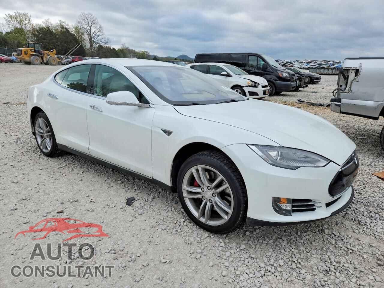 TESLA MODEL S 2013 - 5YJSA1DP0DFP04662