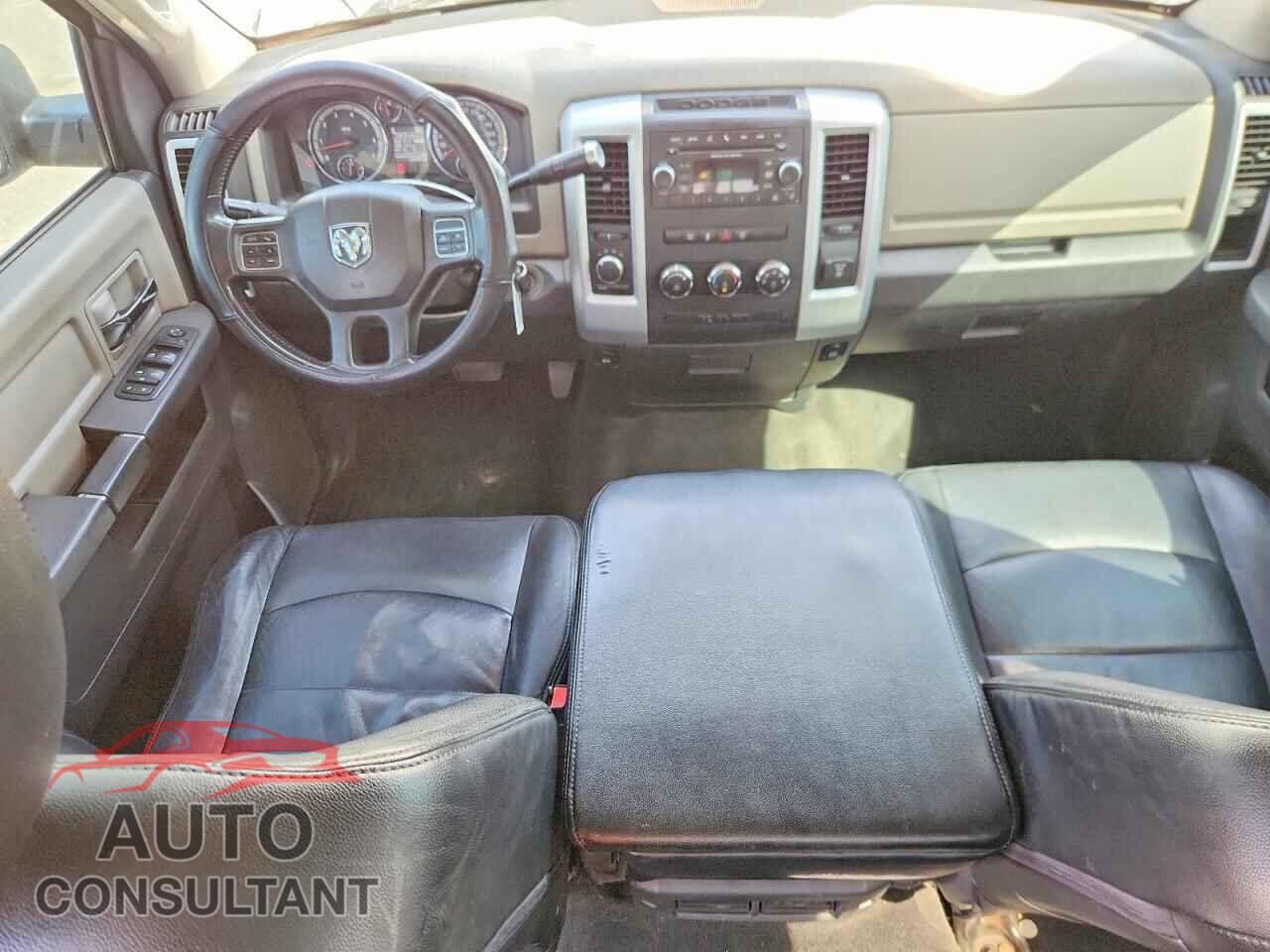 DODGE RAM 1500 2012 - 1C6RD7LT0CS264913
