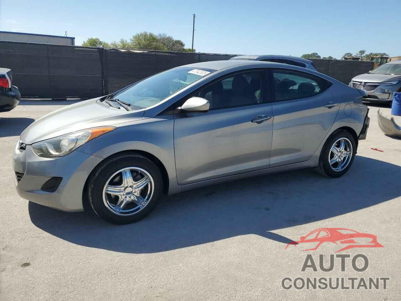 HYUNDAI ELANTRA 2011 - KMHDH4AE2BU101317