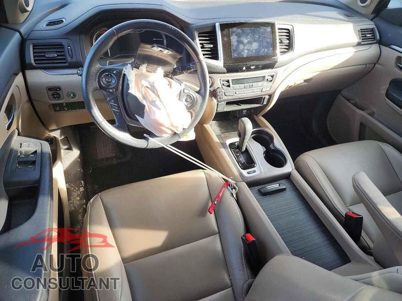 HONDA PILOT 2017 - 5FNYF6H60HB059043